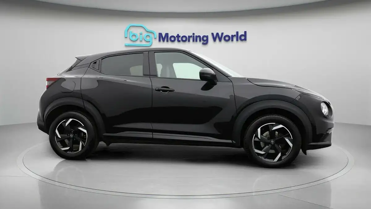 2023-nissan-juke-10-dig-t-n-connecta-dct-big-7