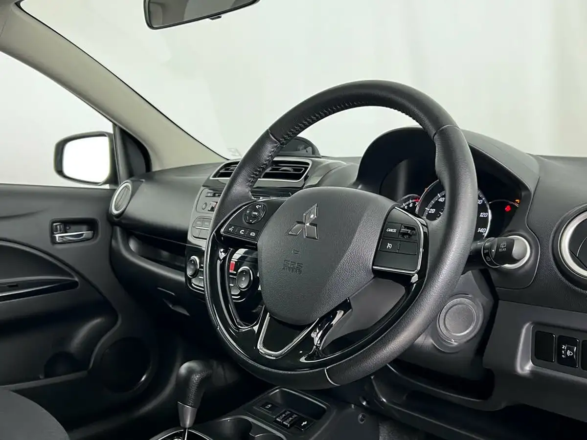 2018-mitsubishi-mirage-12-juro-leather-cvt-big-15