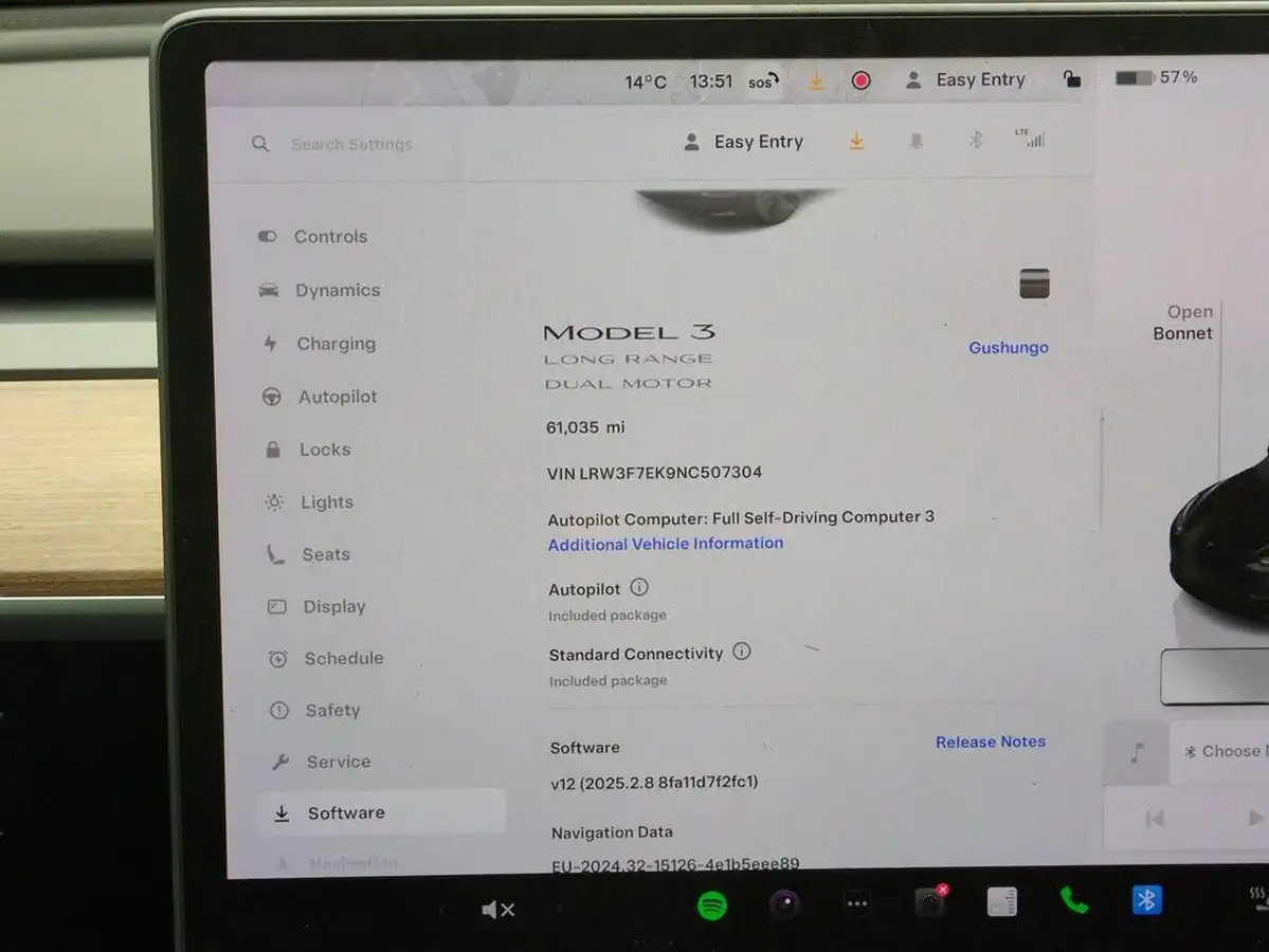 2022-tesla-model-3-e-long-range-big-23