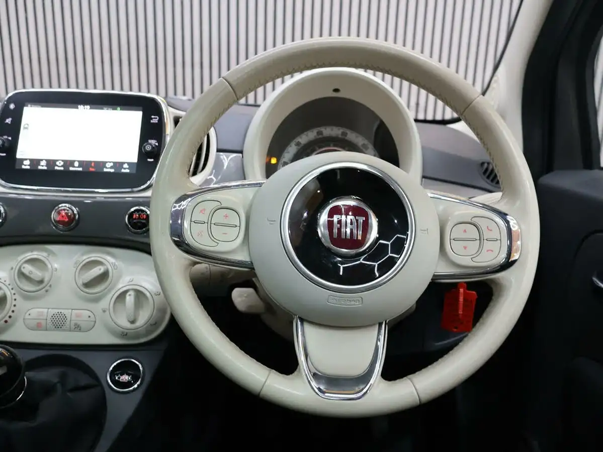 2017-fiat-500-12-lounge-big-38