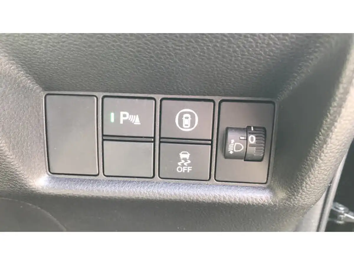 2021-honda-jazz-15-i-mmd-crosstar-ex-109ps-two-tone-big-28