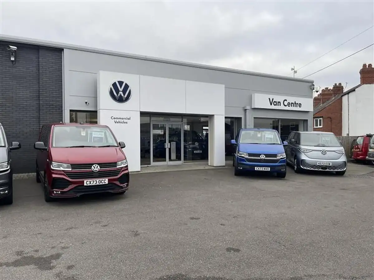 2024-volkswagen-transporter-big-40
