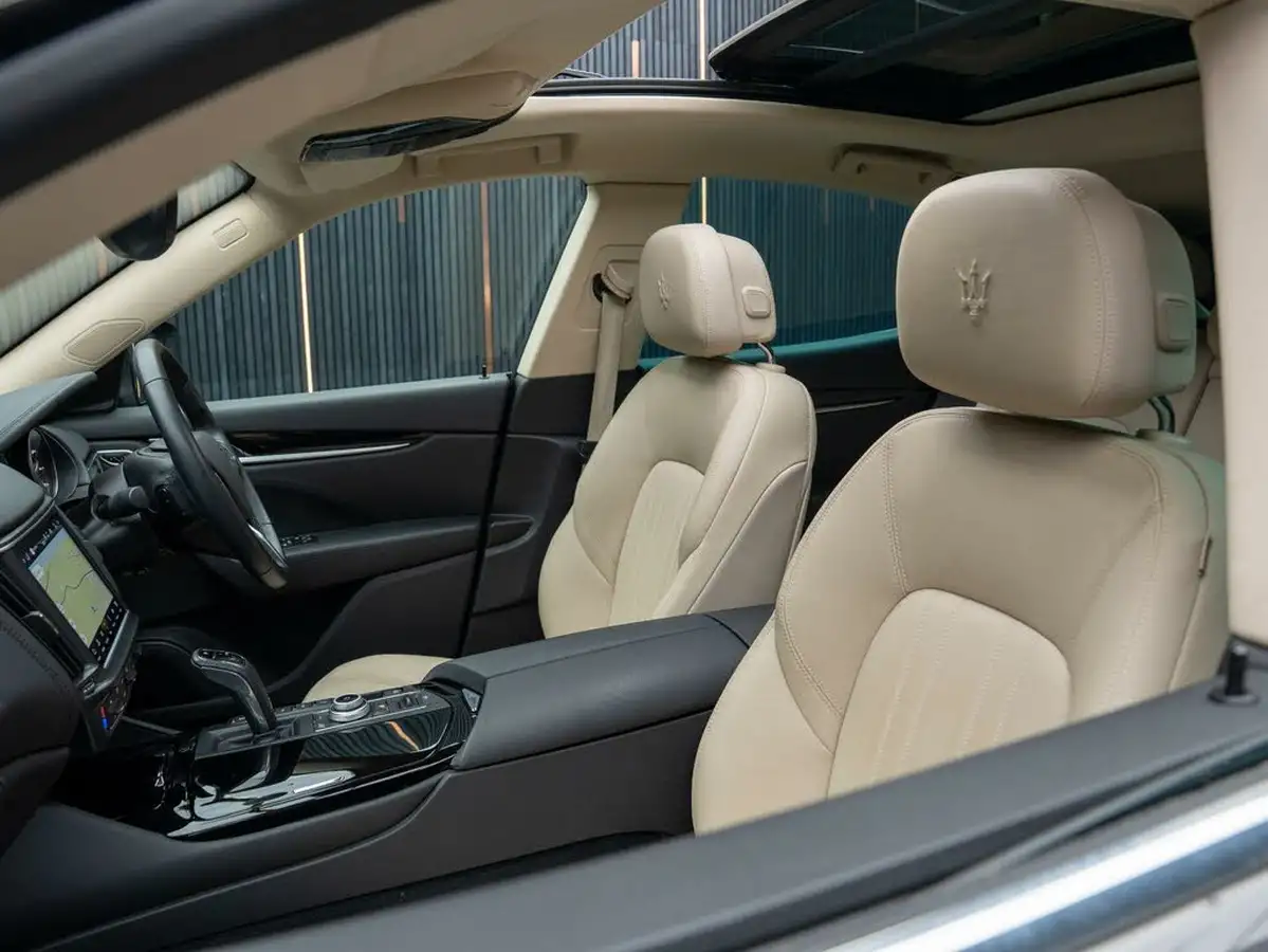 2021-maserati-levante-20-gt-big-48