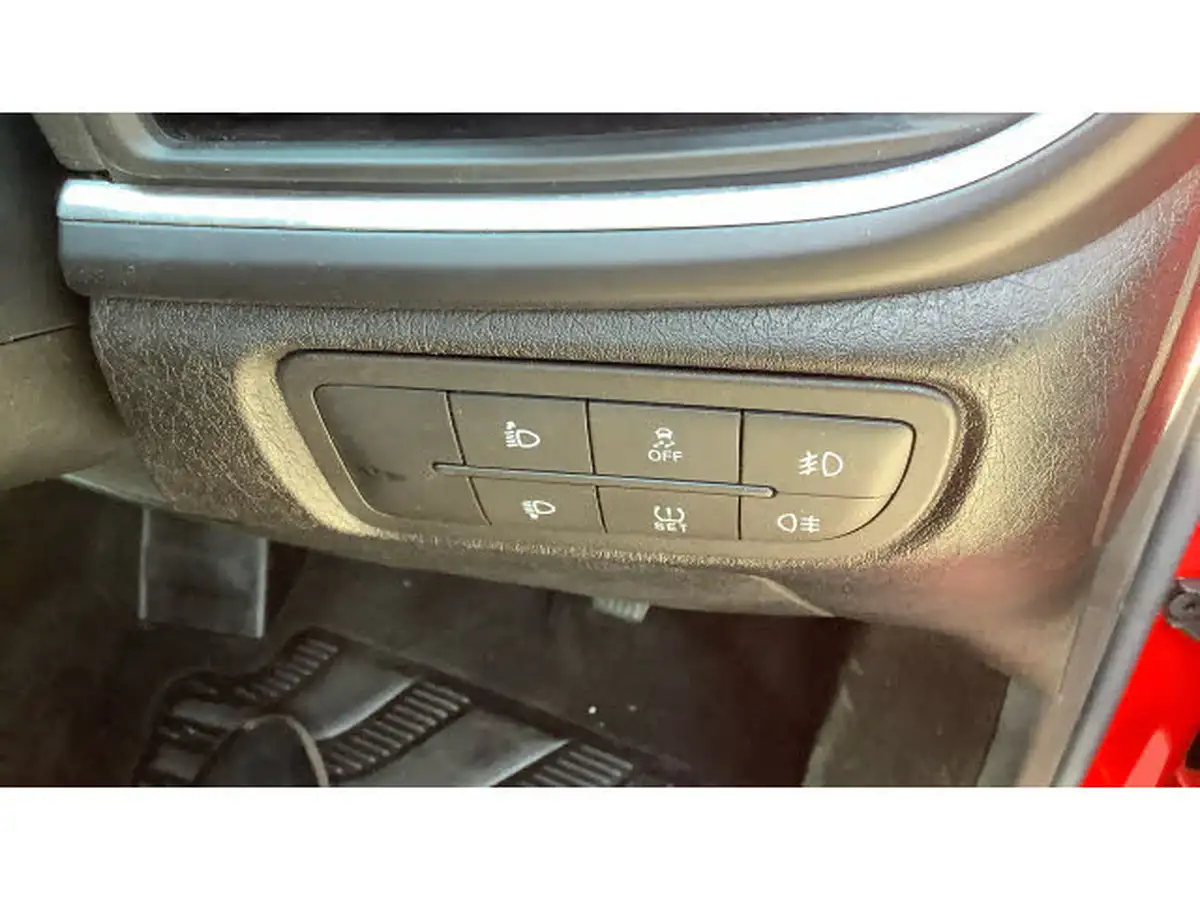 2021-fiat-tipo-10-life-hatchback-big-25