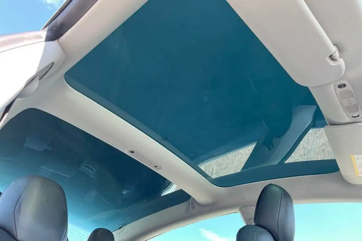 2020-tesla-model-3-e-long-range-big-32