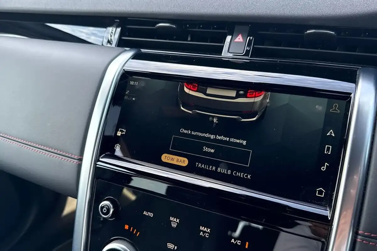 2023-land-rover-discovery-sport-20-d200-dynamic-hse-big-31