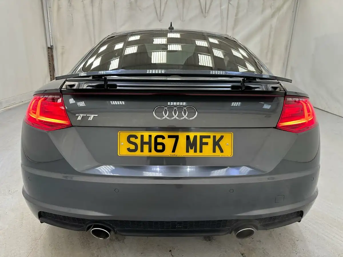 2017-audi-tt-coupe-20-tfsi-black-edition-big-5