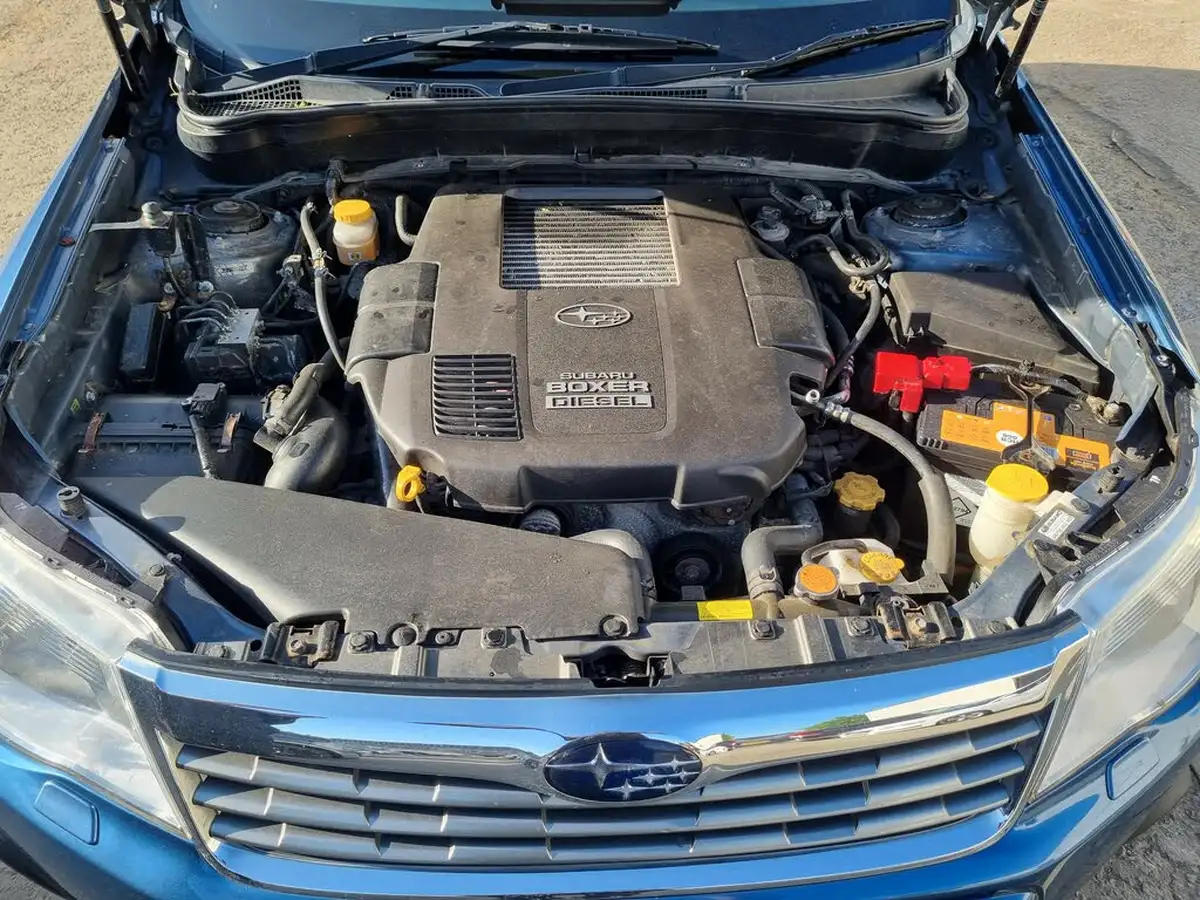 2010-subaru-forester-20td-x-big-9