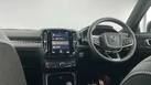 2022-volvo-xc40-15-t4-r-design-small-14