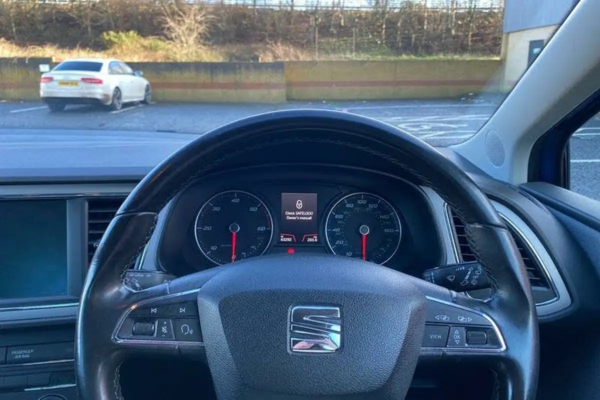 2019-seat-leon-16tdi-se-dynamic-hatchback-big-11