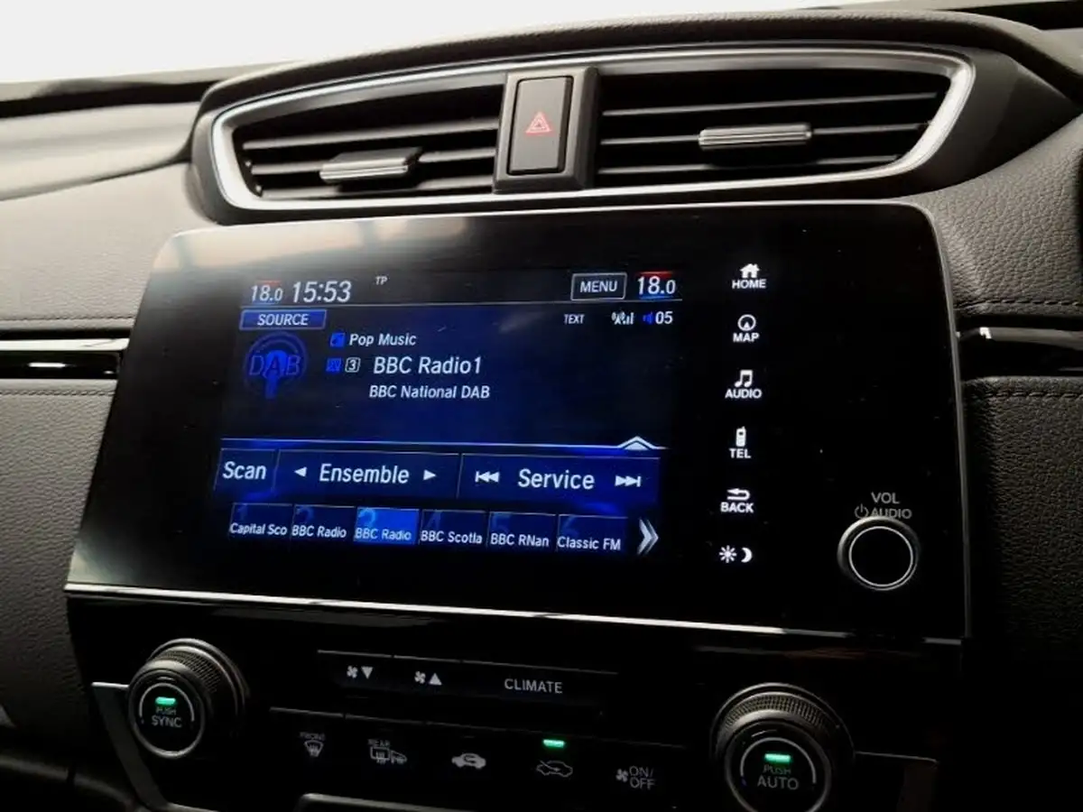 2019-honda-cr-v-20-i-mmd-se-4wd-big-9