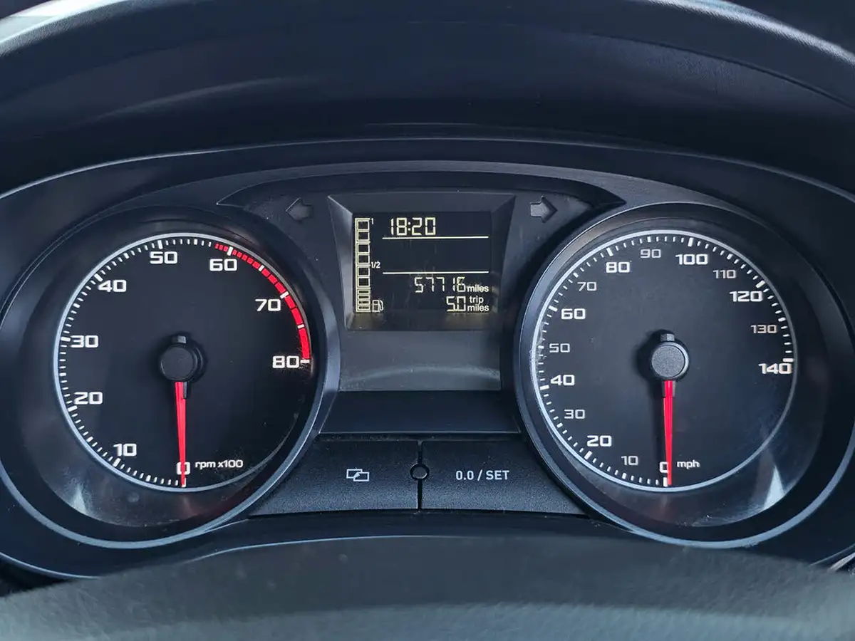 2014-seat-ibiza-12-12v-70ps-sports-tourer-5d-big-16