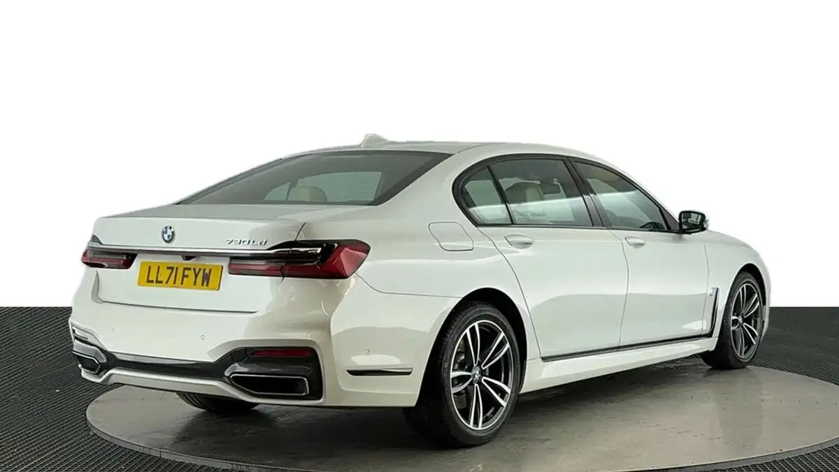 2021-bmw-7-series-30td-730ld-m-sport-big-3