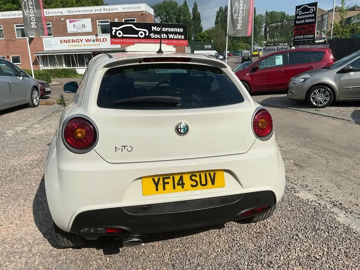 2014-alfa-romeo-mito-13jtdm-2-sprint-big-56
