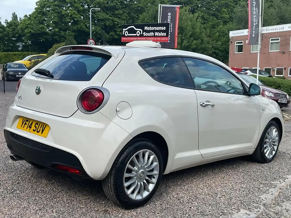 2014-alfa-romeo-mito-13jtdm-2-sprint-big-4