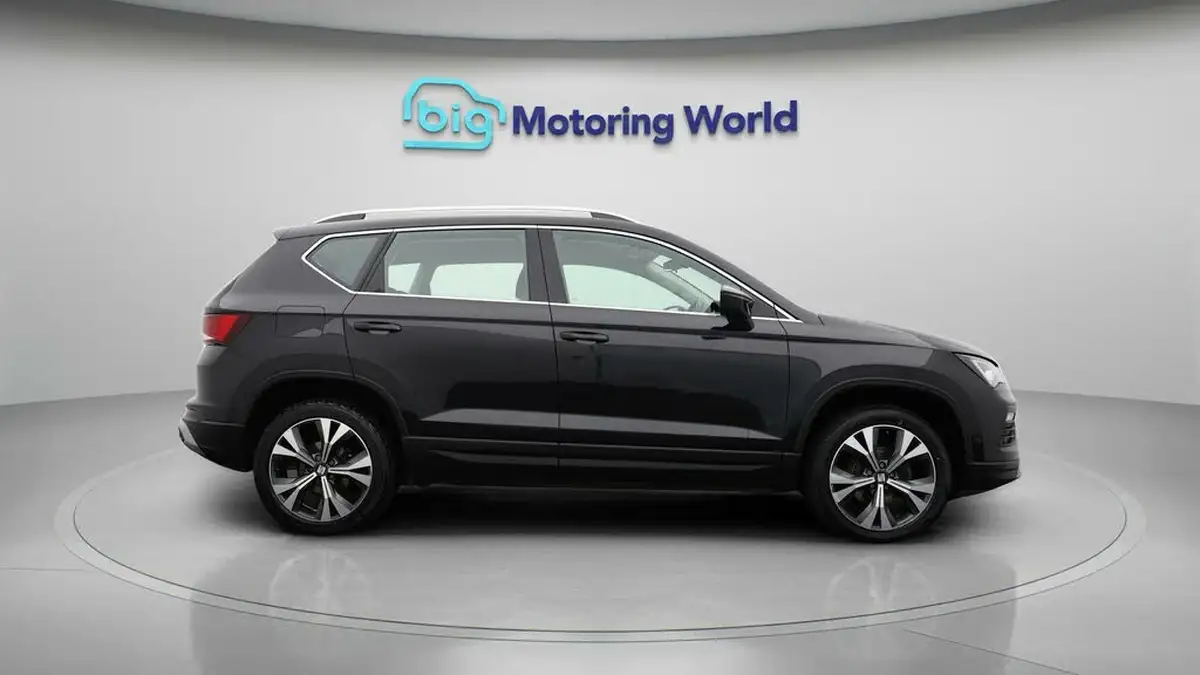 2022-seat-ateca-15-ecotsi-se-technology-big-7