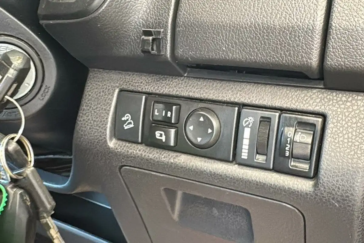 2019-isuzu-d-max-19td-yukon-double-pickup-auto-big-21