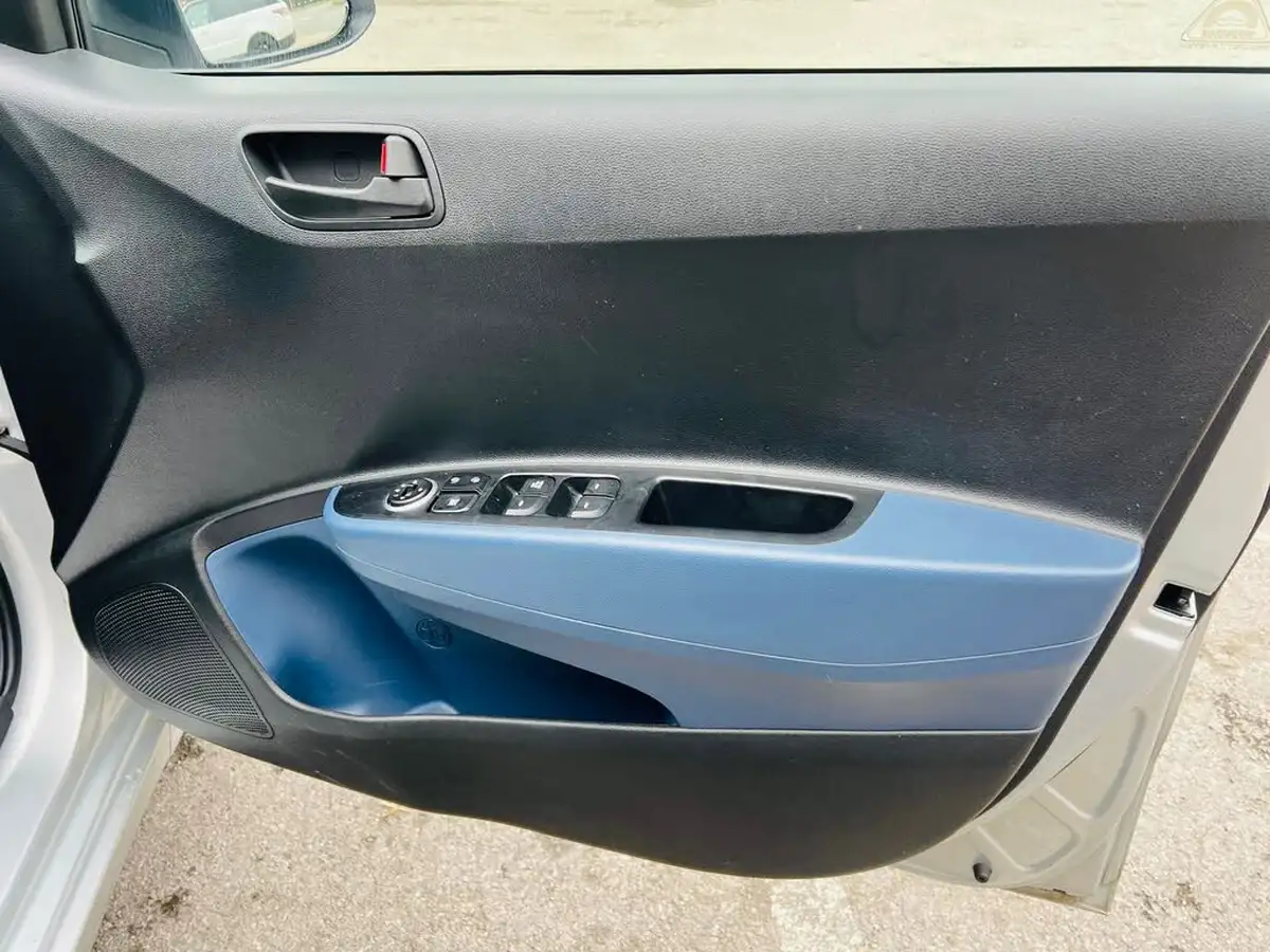 2015-hyundai-i10-10-se-big-21