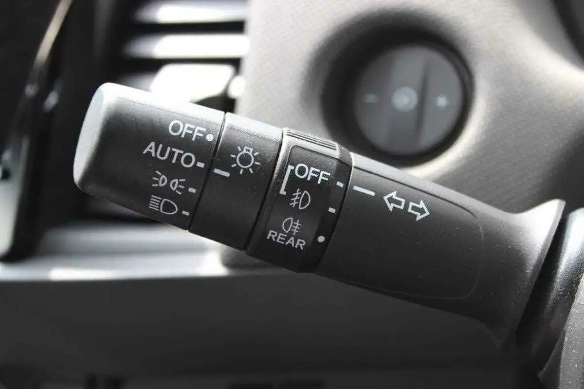 2020-honda-jazz-15-i-mmd-crosstar-ex-big-39