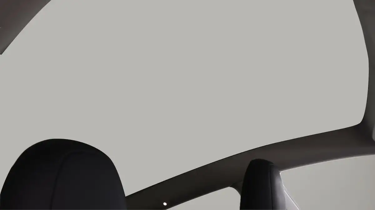 2023-tesla-model-y-e-long-range-big-24