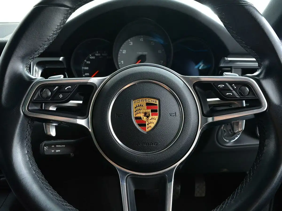 2019-porsche-macan-30-v6-s-big-17