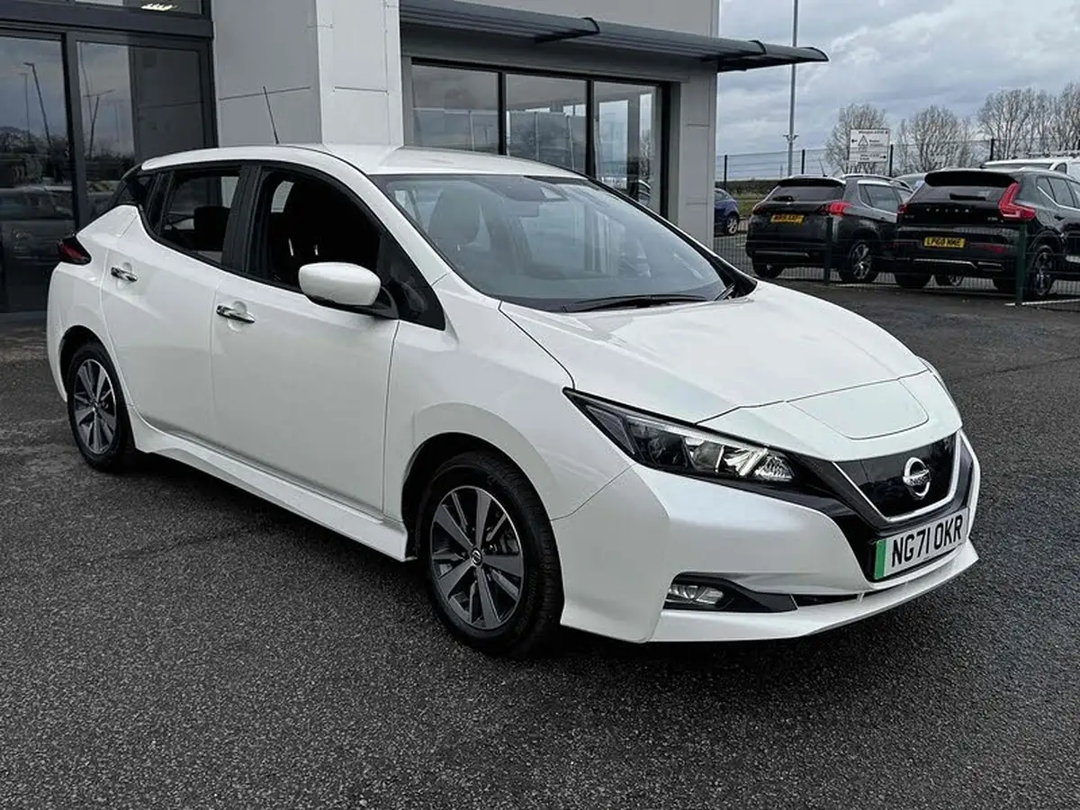 2022-nissan-leaf-e-acenta-big-23