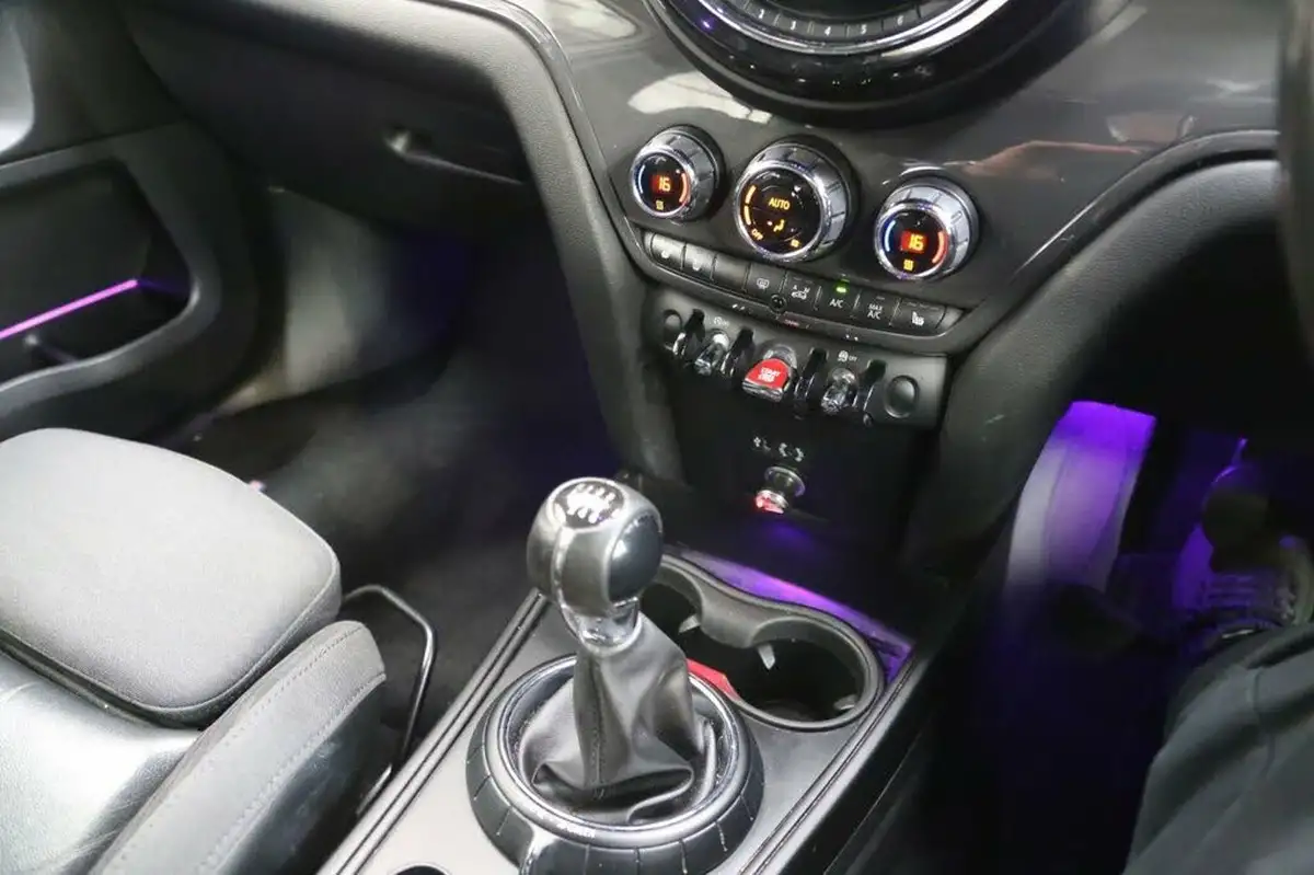 2017-mini-countryman-20td-cooper-d-ss-all4-big-16