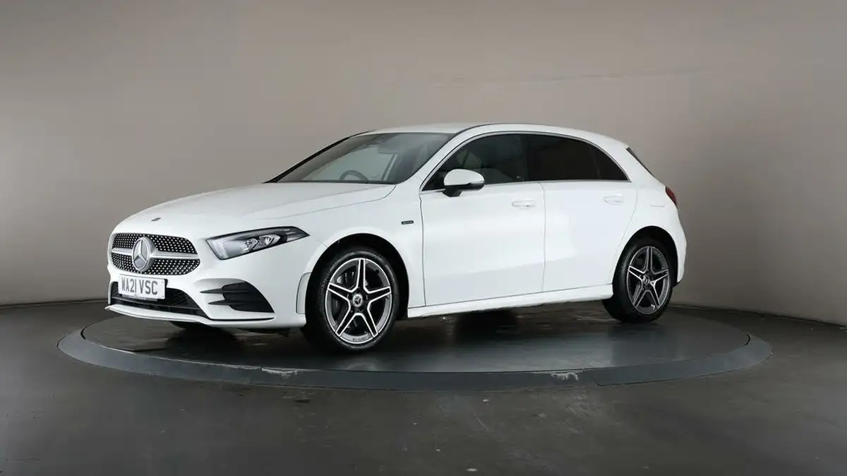 2021-mercedes-benz-a-class-13-a250e-amg-line-hatchback-5d-big-39
