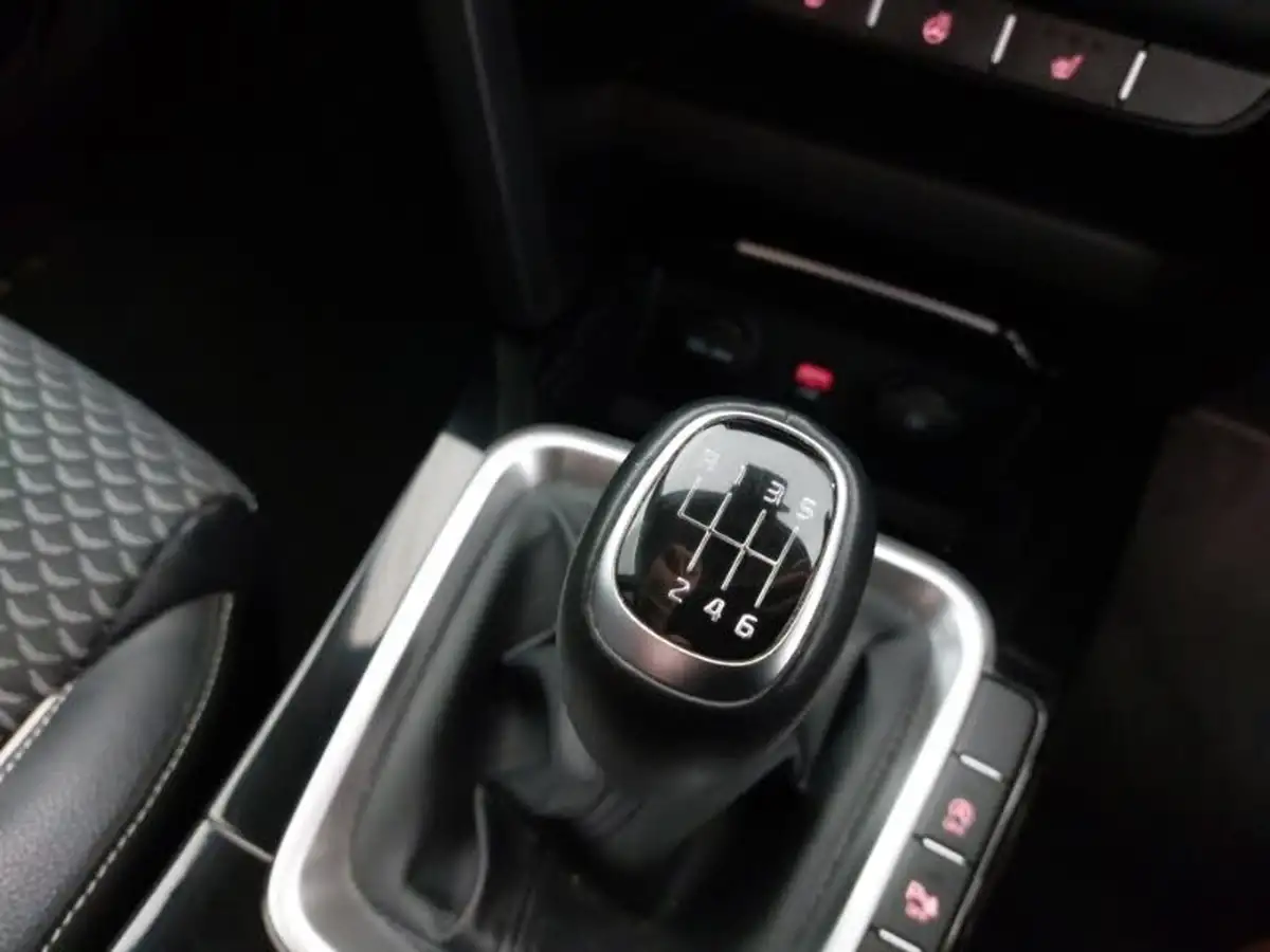 2022-kia-xceed-15-t-gdi-3-big-17