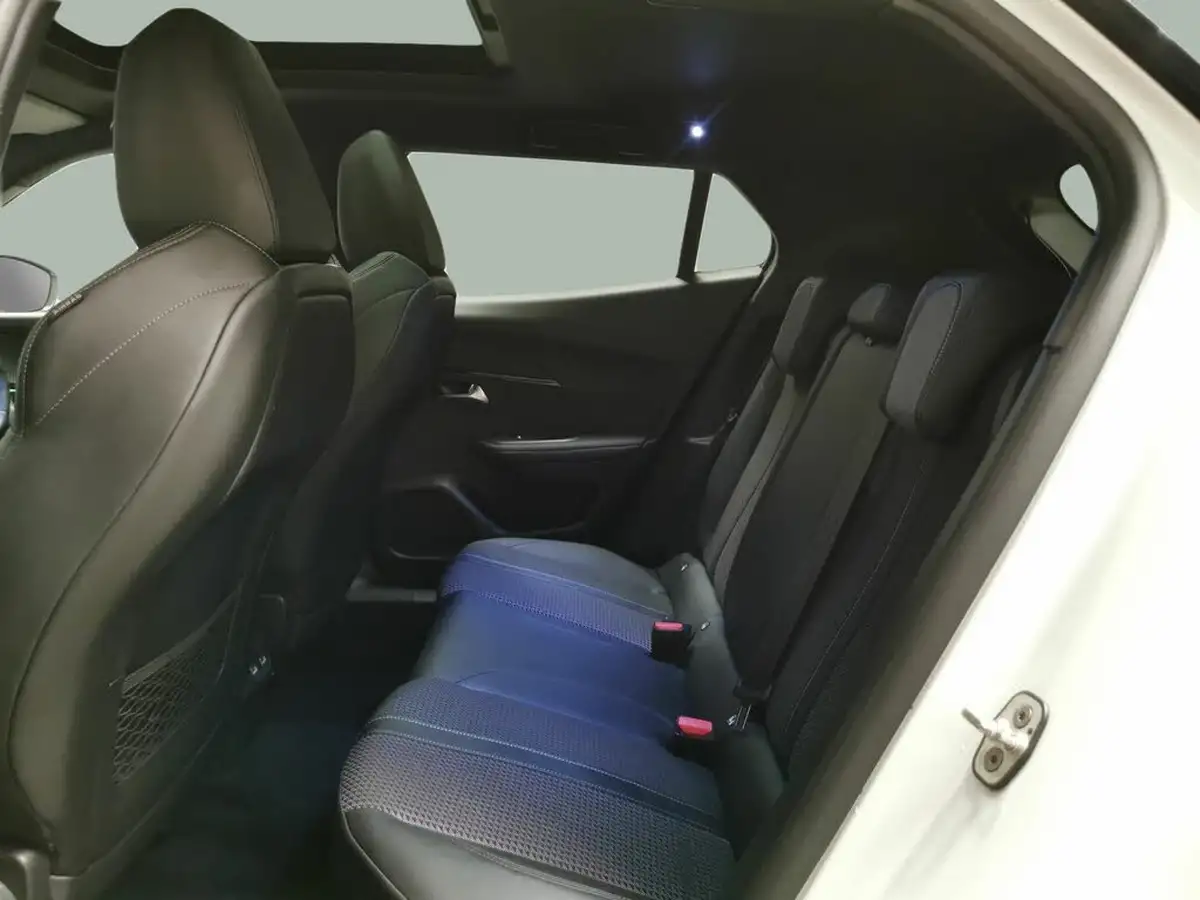 2020-peugeot-2008-suv-e-gt-line-big-32