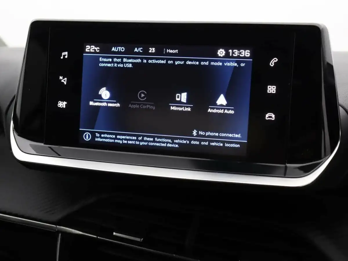 2022-peugeot-208-15-bluehdi-allure-premium-big-24