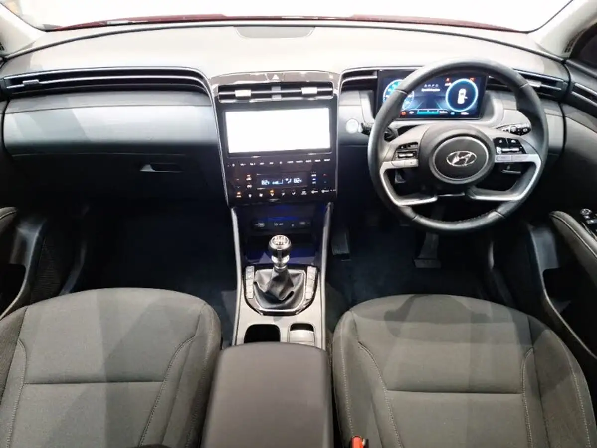 2024-hyundai-tucson-16-t-gdi-premium-150ps-big-2
