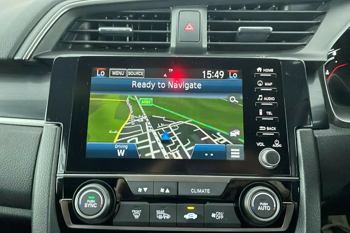 2021-honda-civic-15-vtec-turbo-sport-ss-cvt-big-21