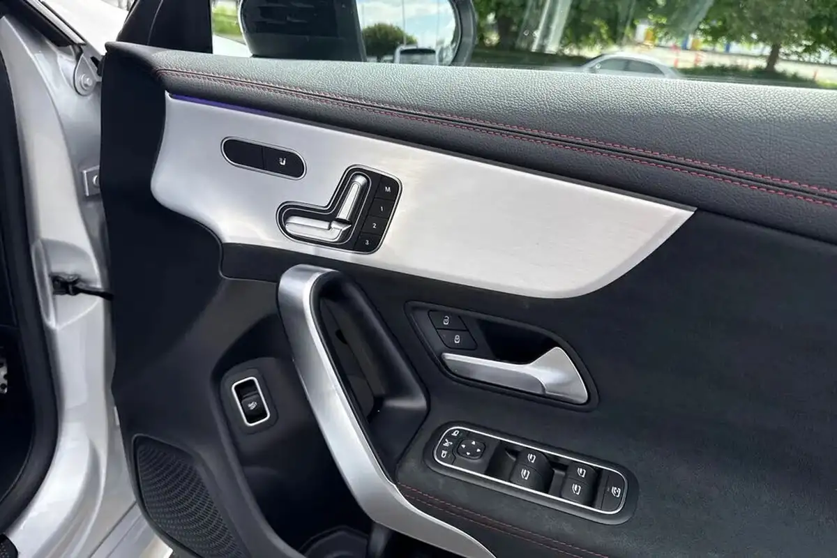 2023-mercedes-benz-cla-20d-cla-220d-amg-line-premium-plus-night-edition-coupe-4d-big-20