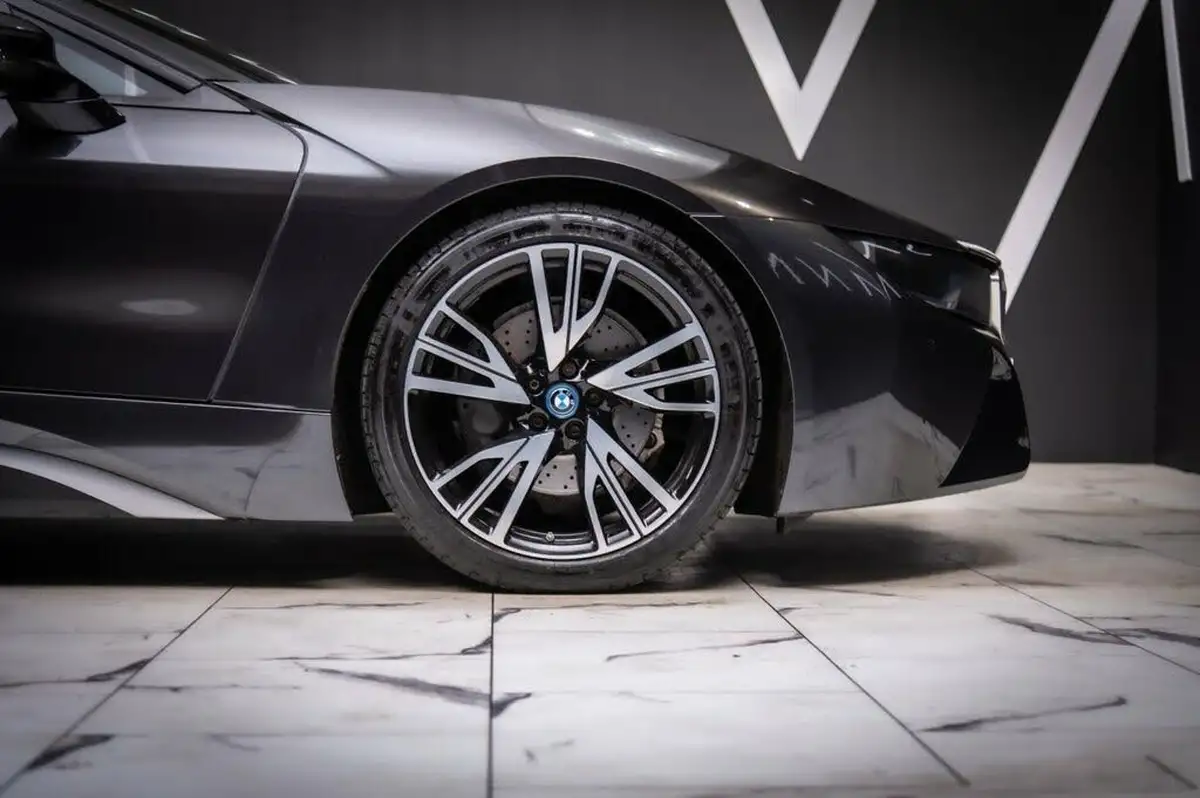 2018-bmw-i8-15-362bhp-coupe-big-35