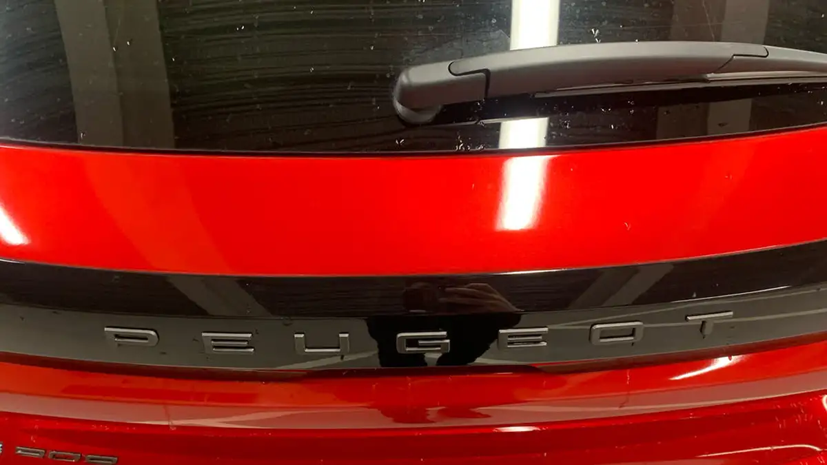 2024-peugeot-208-e-e-style-big-25
