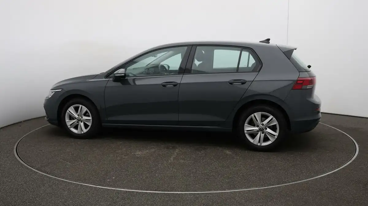 2022-volkswagen-golf-15-tsi-life-130ps-hatchback-big-56