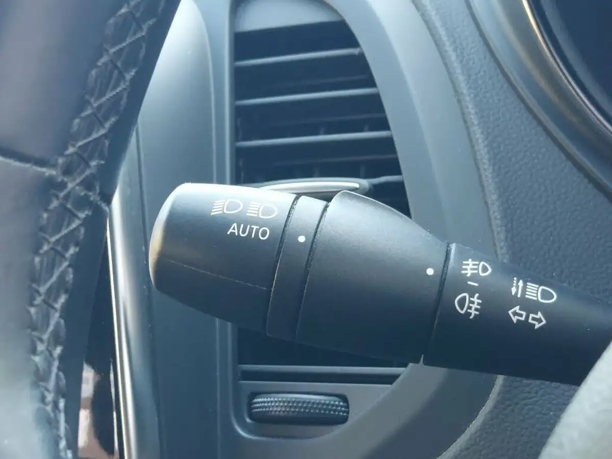 2017-renault-captur-12-dynamique-s-nav-big-37