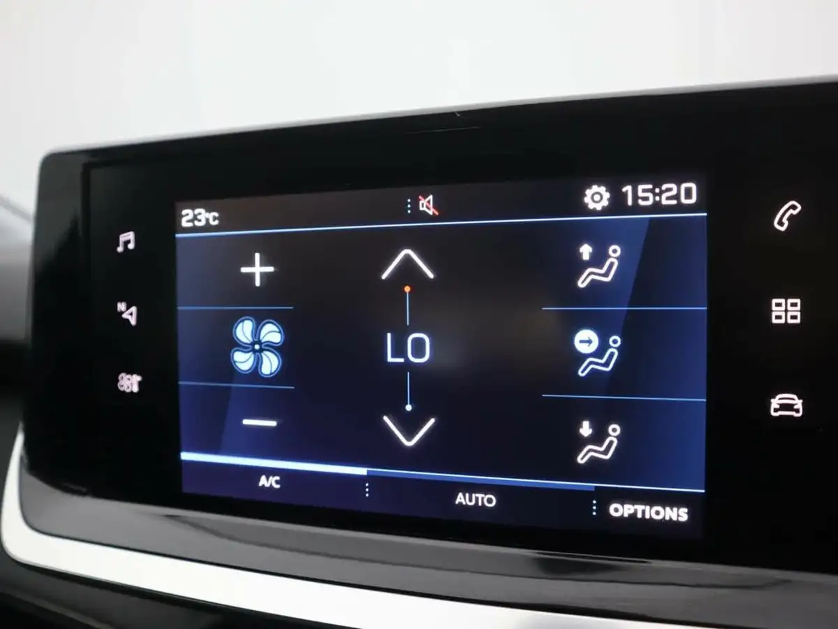 2020-peugeot-208-12-puretech-allure-100bhp-big-20