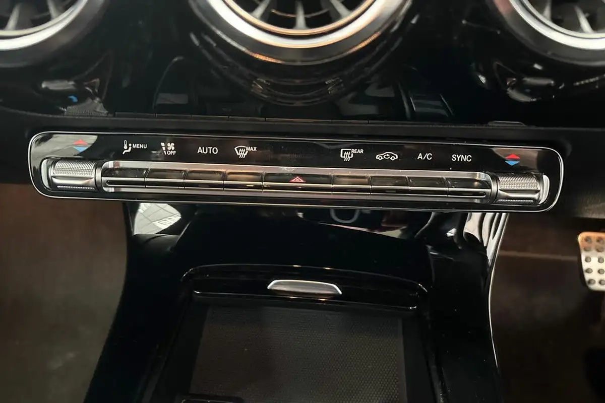 2022-mercedes-benz-cla-13-cla-180-amg-line-premium-plus-night-edition-coupe-4d-big-17