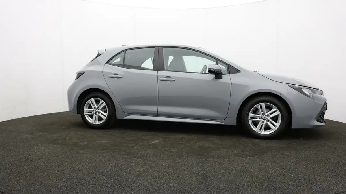 2022-toyota-corolla-18-vvt-i-icon-120bhp-trk-hatchback-5d-big-39