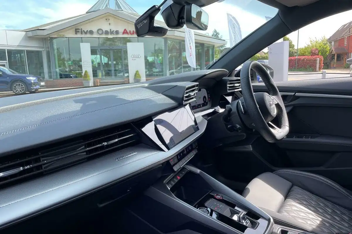 2024-audi-s3-20-tfsi-black-edition-310ps-sportback-5d-big-25
