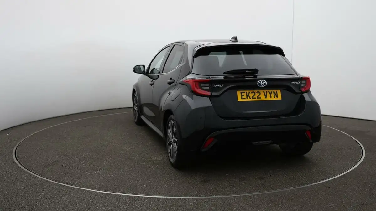 2022-toyota-yaris-15-vvt-i-excel-big-58