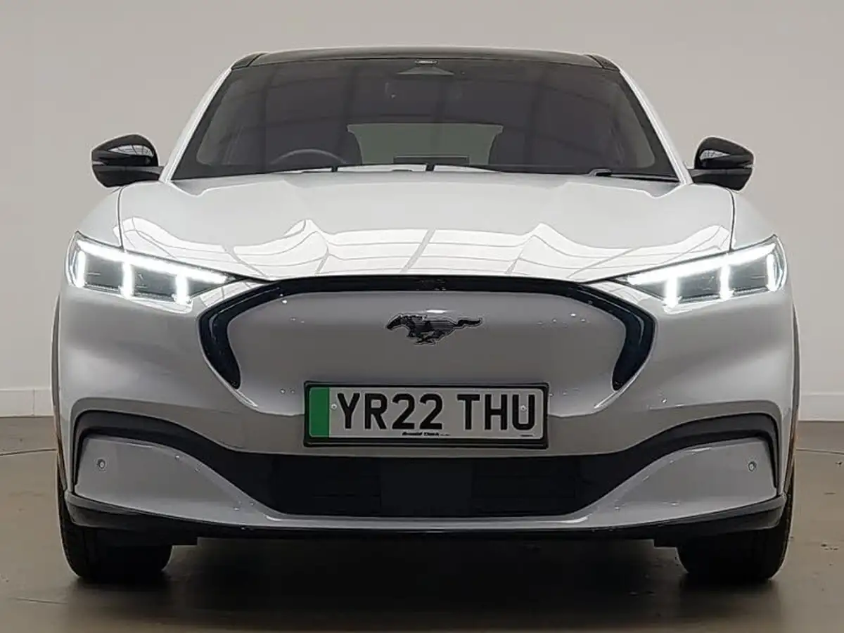 2022-ford-mustang-mach-e-e-extended-range-351ps-awd-big-11