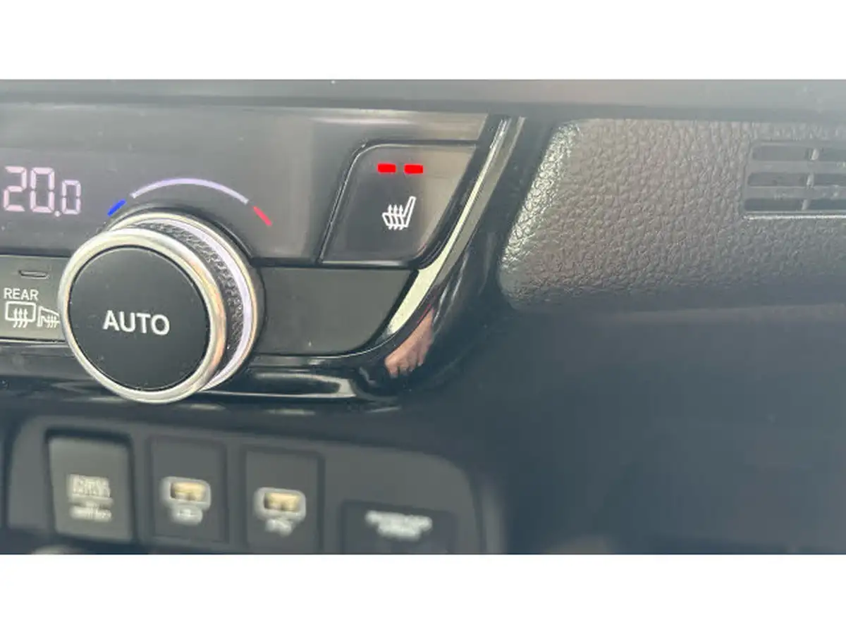 2021-honda-jazz-15-i-mmd-crosstar-ex-109ps-two-tone-big-24