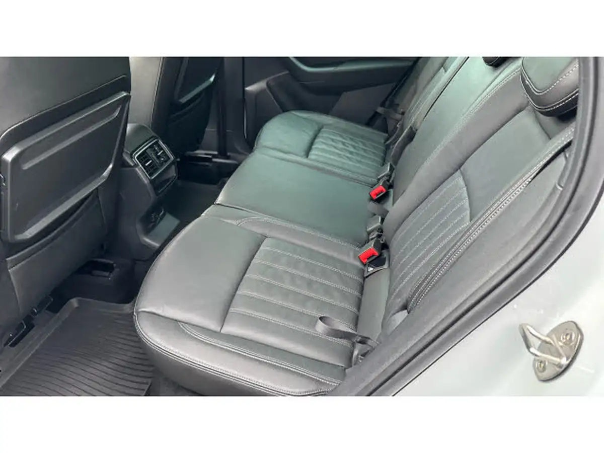 2021-skoda-karoq-15-tsi-se-l-dsg-big-15