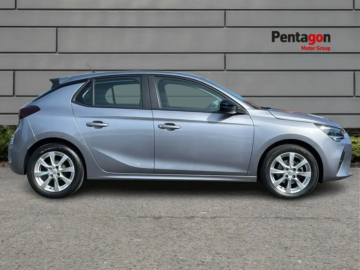 2021-vauxhall-corsa-12i-se-premium-big-11