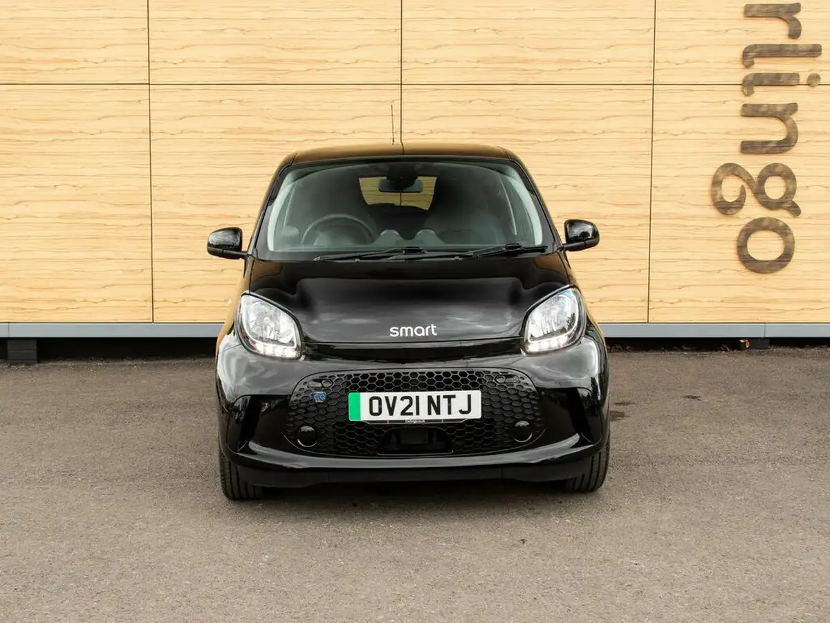 2021-smart-forfour-eq-premium-big-4