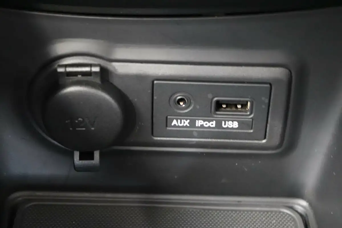 2017-kia-venga-14-2-big-53