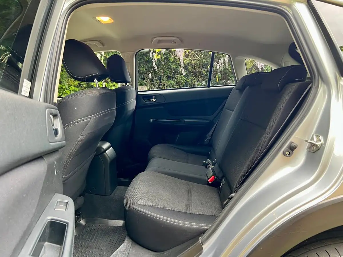 2015-subaru-xv-20td-se-big-13